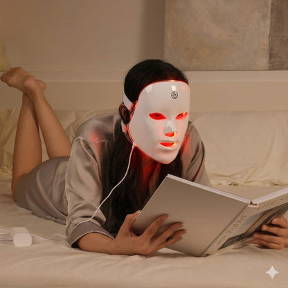 GlowNordic LED-ansiktsmask – 7 färger för synligt resultat GlowNordic